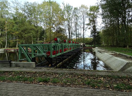 netherlands/noordoostpolder/attraction/golfbak