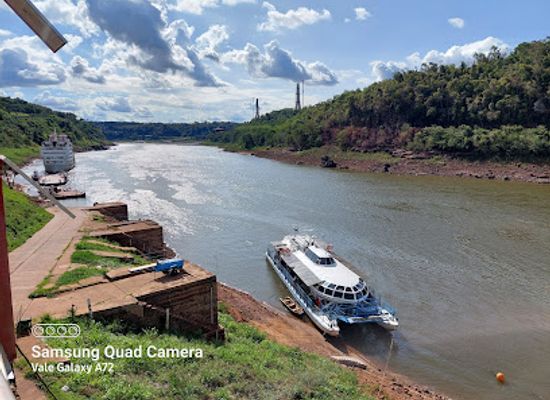 argentina/western-argentina/attraction/catamaran-cruceros-iguazu