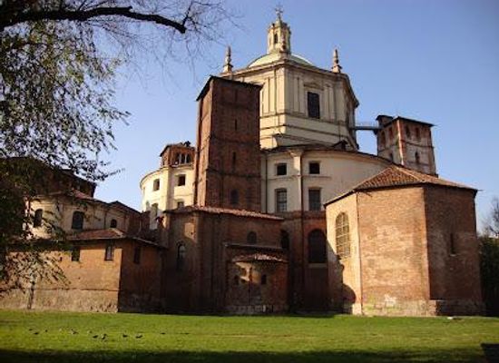 italy/milan/attraction/piazza-vetra