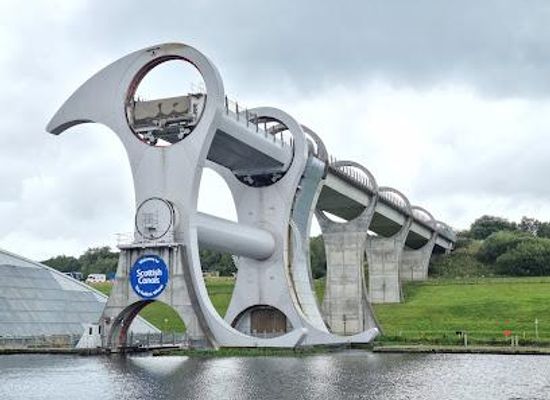 united-kingdom/glasgow/attraction/the-falkirk-wheel