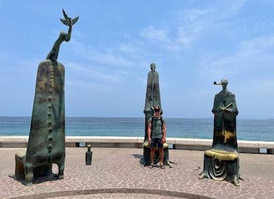 mexico/western-mexico/attraction/la-rotonda-del-mar