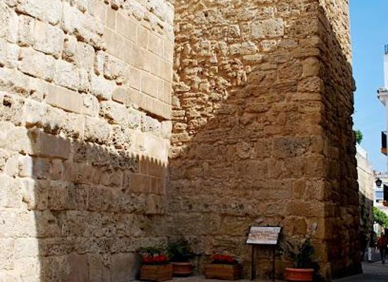 spain/costa-del-sol/attraction/torre-de-la-polvora