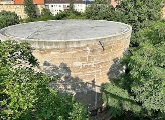 germany/berlin/attraction/heavy-load-bearing-body