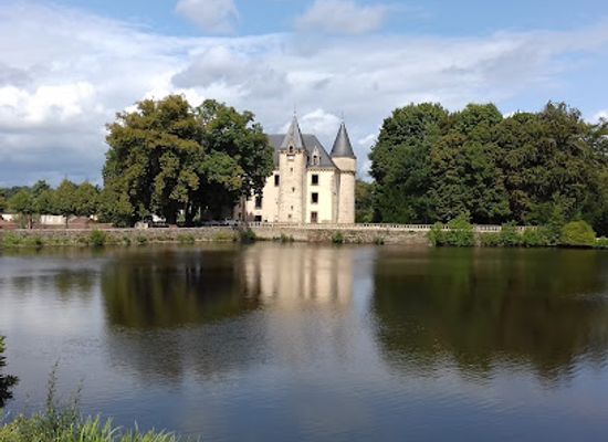 france/limousin/attraction/castle-of-nieul