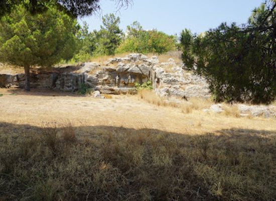 greece/rhodes/attraction/antike-nekropolis-kanakonero