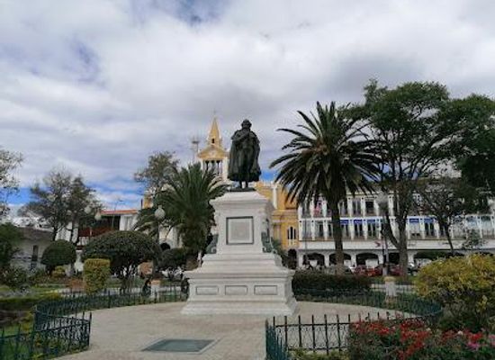ecuador/loja/attraction/central-park