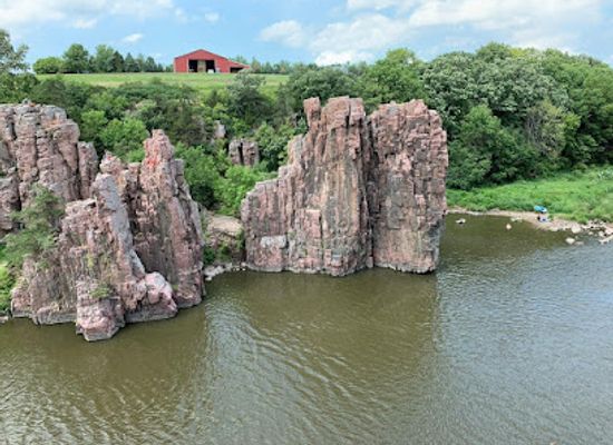 south-dakota/northwest-south-dakota/attraction/palisades-state-park