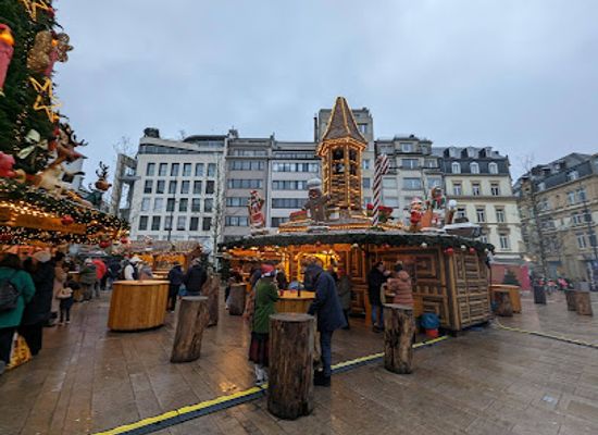 luxembourg/luxembourg-city/attraction/fountain-place-de-paris