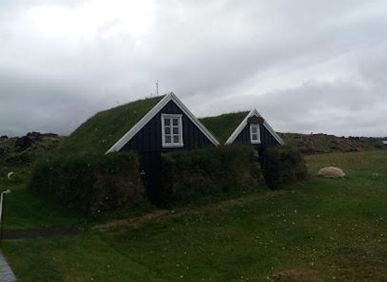 iceland/olafsvik/attraction/sjomannagardur