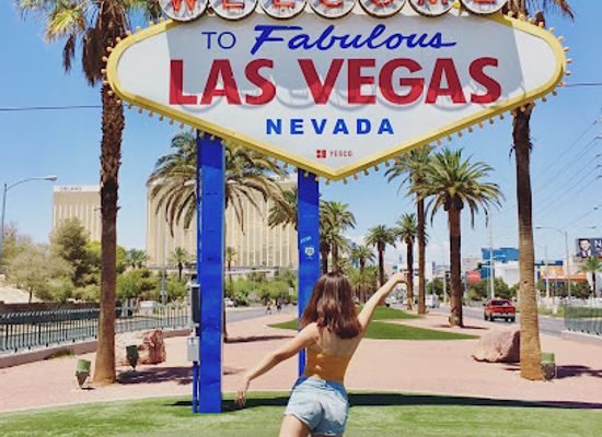 nevada/clark-county/attraction/welcome-to-fabulous-las-vegas-sign