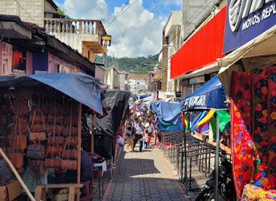 guatemala/quetzaltenango/attraction/plaza-y-mercado-santo-tomas