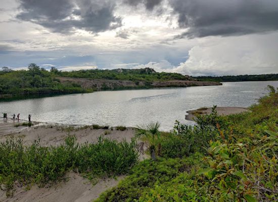 guyana/berbice-river/attraction/linden-sky-lake