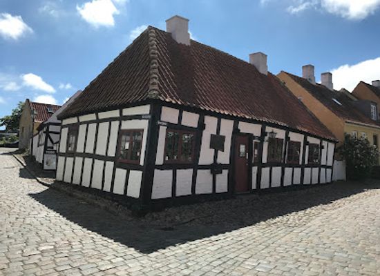 denmark/mols-bjerge-national-park/attraction/marie-molle