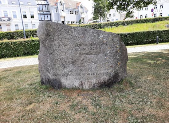 denmark/sonderborg/landmark/genforeningssten-i-sonderborg