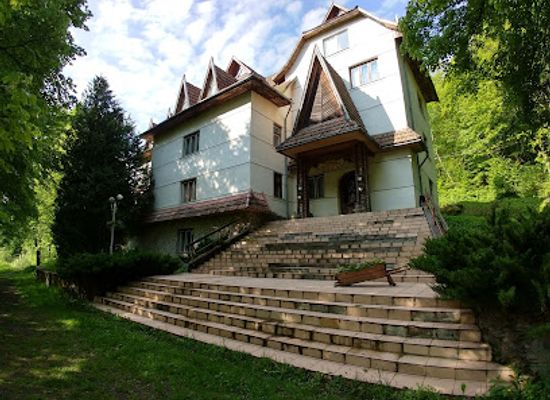 ukraine/dragobrat/attraction/museum-of-mountain-ecology