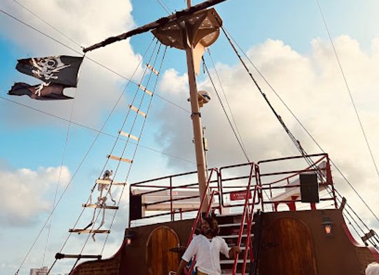 florida/fort-myers/fort-myers-beach/attraction/fort-myers-beach-pirate-cruise