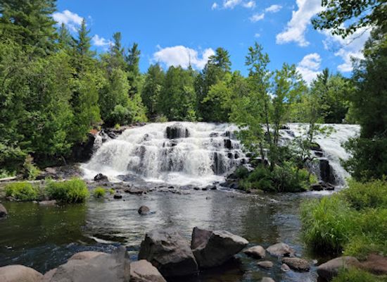 michigan/upper-peninsula/attraction/bond-falls-waterfalls