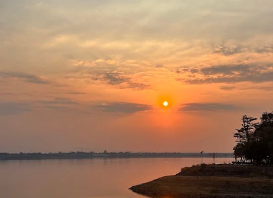 laos/phakse-province/attraction/sunset-beach