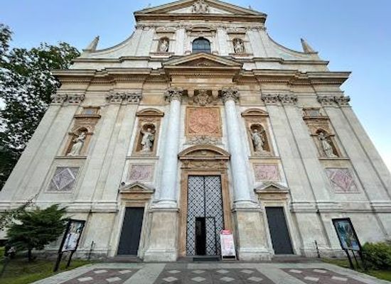 poland/krakow/attraction/saints-peter-and-paul-church