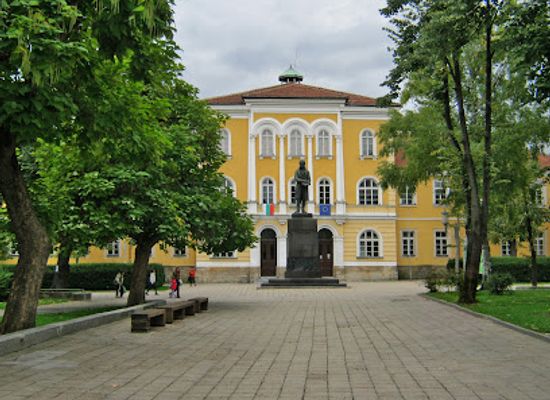 bulgaria/gabrovo/attraction/museum-of-education