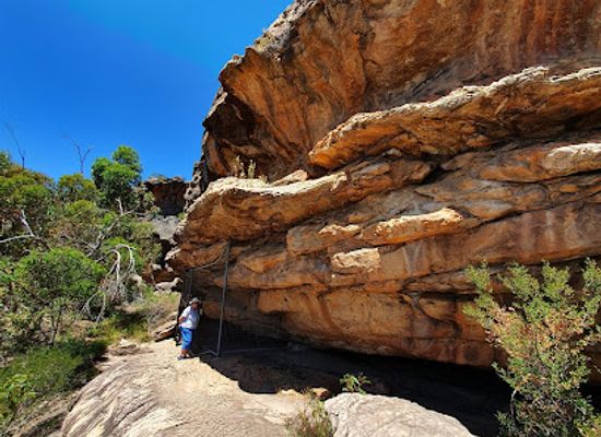 australia/grampians/attraction/gulgurn-manja-shelter