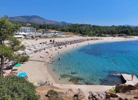 greece/east-macedonia-and-thrace/attraction/trypiti-beach