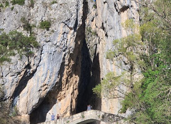 greece/western-macedonia/attraction/portitsa-ancient-stone-bridge