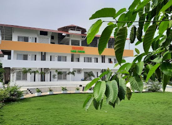 india/north-india/attraction/silvery-lake-farm-pachagaon
