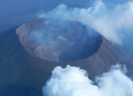 rwanda/gisenyi/attraction/mt-nyiragongo