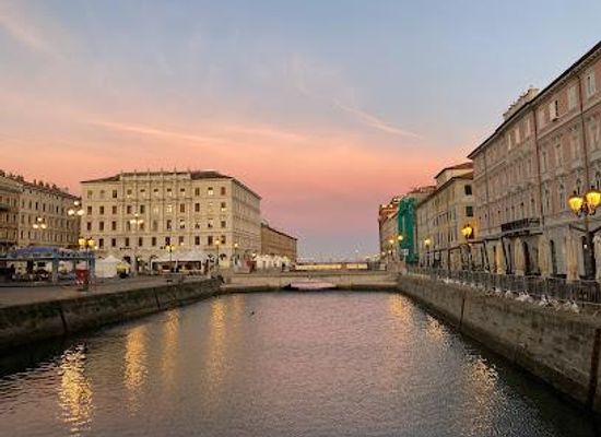 italy/trieste/attraction/canal-grande