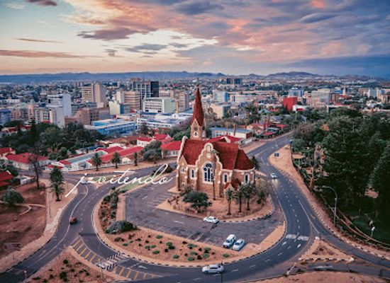 namibia/namib-desert/attraction/christuskirche
