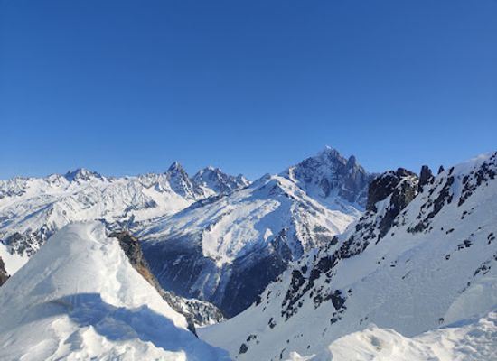 france/chamonix-mont-blanc/attraction/aiguille-pourrie