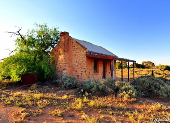 australia/far-west/attraction/silverton-a-walk-through-history-art-and-film