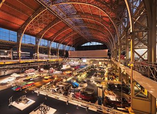 belgium/aalst/attraction/autoworld