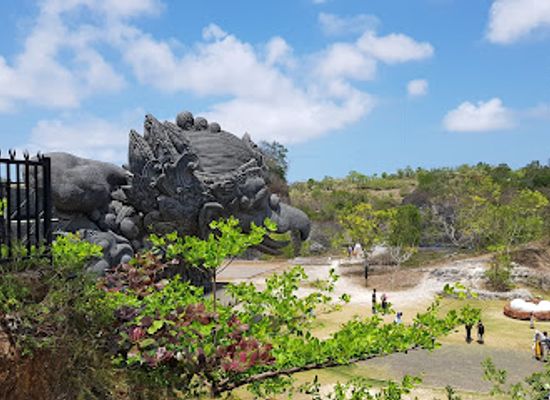 indonesia/bali/jimbaran/attraction/plaza-wisnu