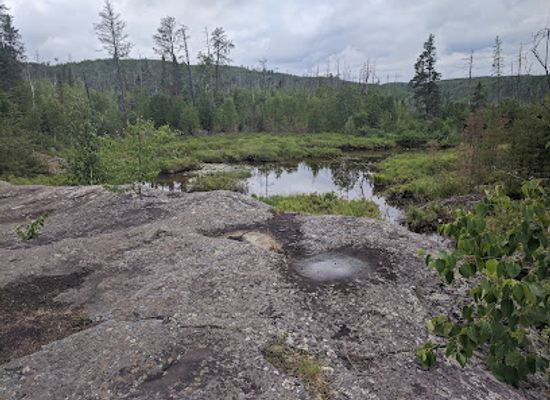 minnesota/gunflint-trail/attraction/magnetic-rock-trail-brt-west-trailhead