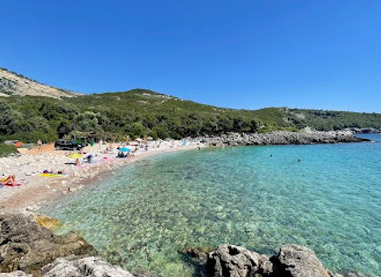albania/delvina/attraction/gjiri-guma