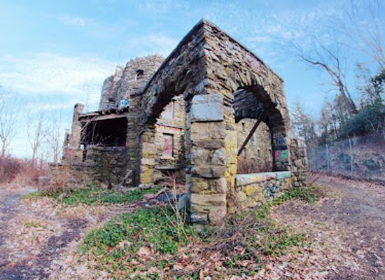 connecticut/danbury/attraction/hearthstone-castle