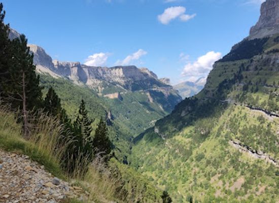 spain/pyrenees-mountains/attraction/ordesa-y-monte-perdido-national-park