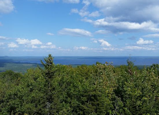 maine/maine-lakes-and-mountains/attraction/douglas-mountain