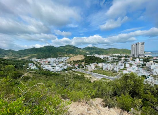 vietnam/nha-trang/attraction/angel-fairy-mountains-hiking-trail-start