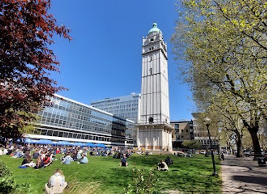 united-kingdom/middlesex/landmark/queen-s-tower