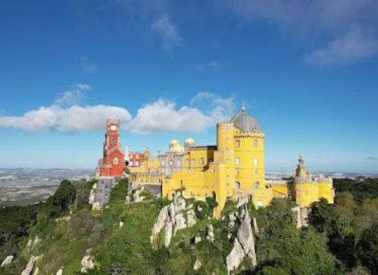 portugal/lisbon/attraction/national-palace-of-pena