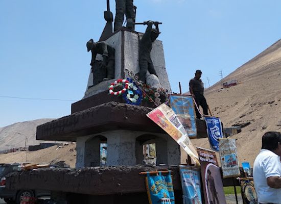 chile/iquique/attraction/monumento-al-pampino