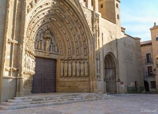 spain/huesca/attraction/catedral-de-huesca