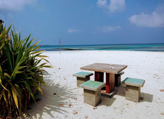 maldives/noonu-atoll/attraction/atoll-marine-center