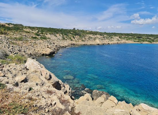 cyprus/makronissos-peninsula/attraction/zangooly-cave