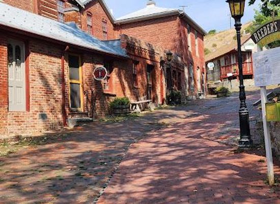montana/helena/attraction/reeder-s-alley
