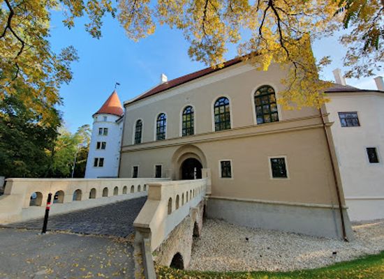 slovakia/zahorie/attraction/castle-park