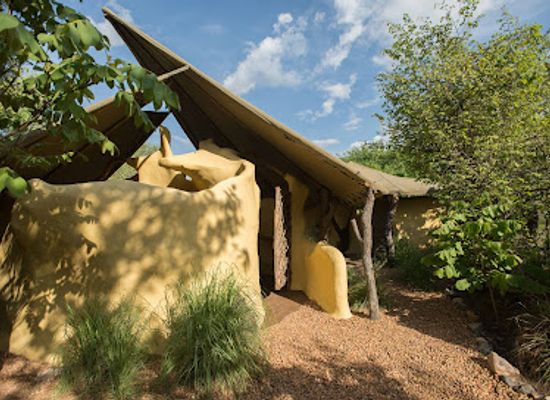 zambia/lufupa-river-camp/attraction/kasabushi-camp